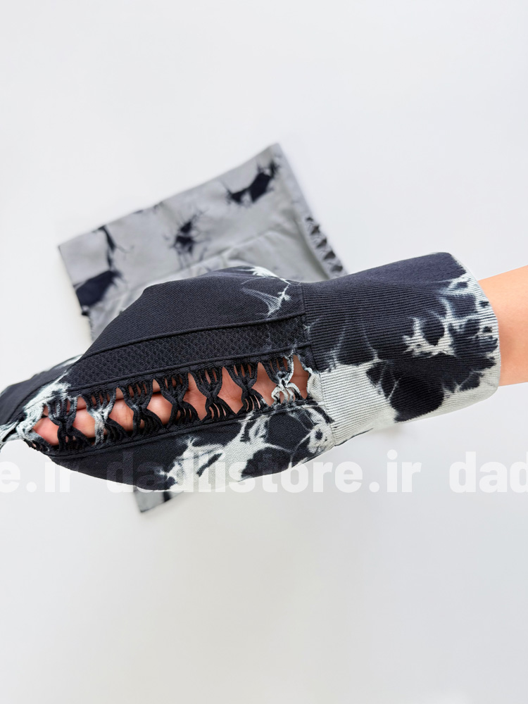 شورتک ورزشی زنانه  سیملس پشت چروک ابروبادی زاپ دار