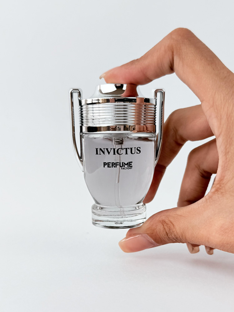 ادکلن مینی پاکو رابان اینوکتوس Paco Rabanne Invictus پرفیوم فکتوری Perfume Factory حجم 30 میلی‌لیتر