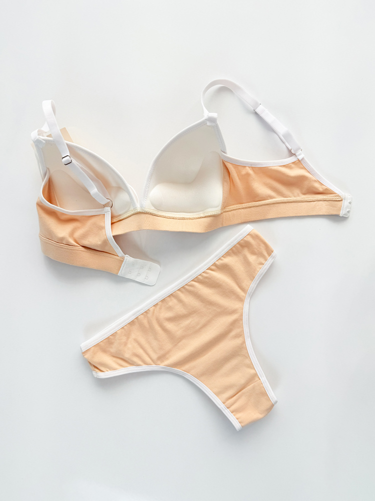 ست شورت و سوتین پوش آپ دار نخ پنبه هارنس دار نوشته کلوین کلاین Calvin klein فیتن Fitan