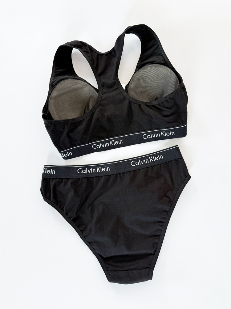 ست نیمتنه کاپدار وسط باز و شورت اسلیپ نخ پنبه کلوین کلاین Calvin klein