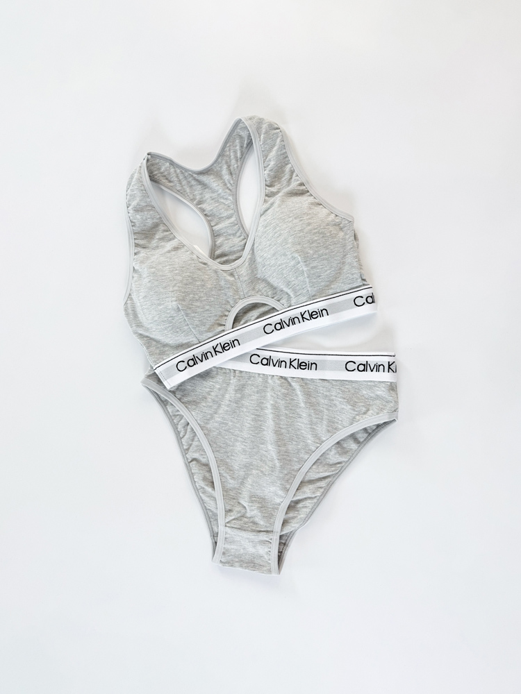 ست نیمتنه کاپدار وسط باز و شورت اسلیپ نخ پنبه کلوین کلاین Calvin klein
