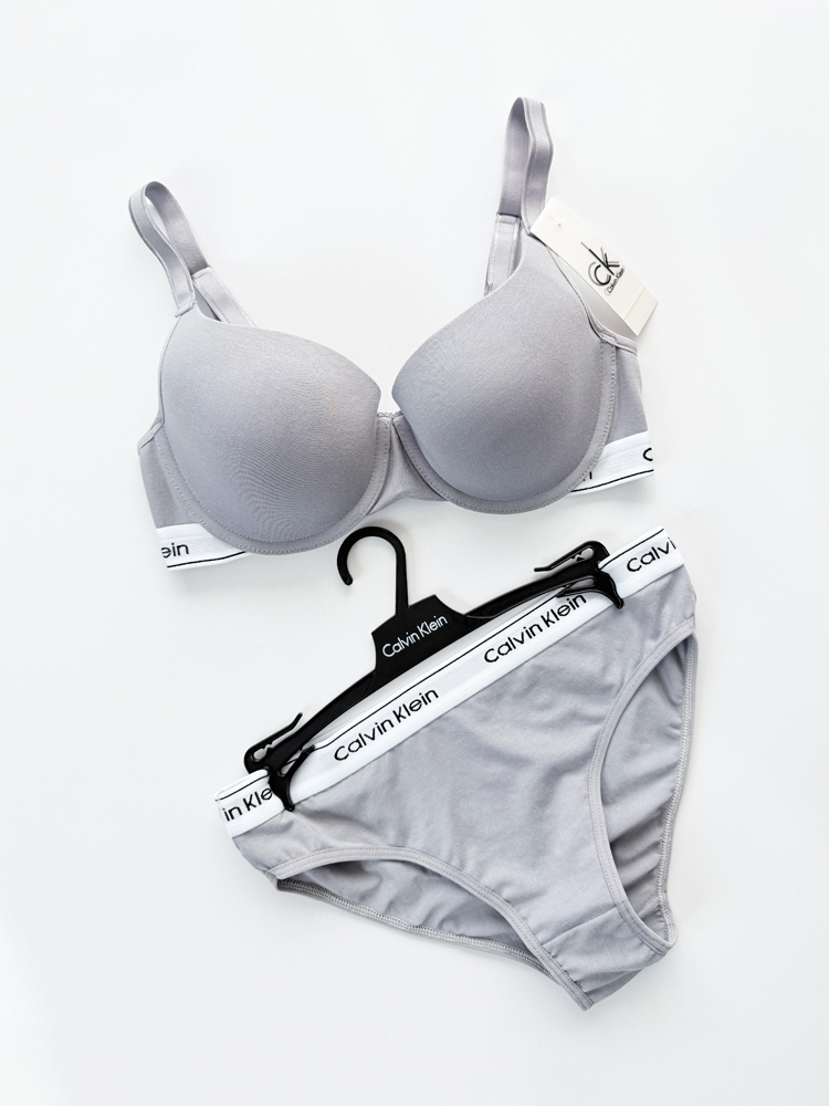 ست شورت اسلیپ و سوتین فنر دار کلوین کلاین Calvin Klein
