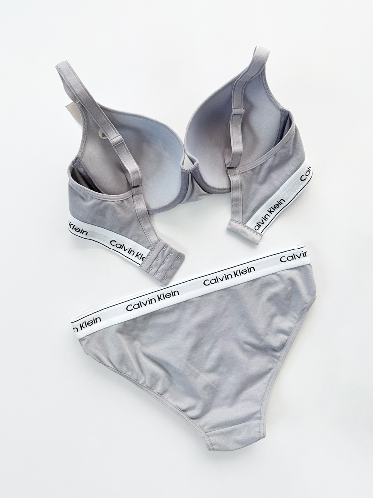 ست شورت اسلیپ و سوتین فنر دار کلوین کلاین Calvin Klein
