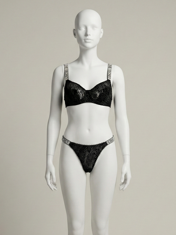 ست شورت و سوتین فنر دار گیپور مخمل فانتزی گلدار بند نوشته Love secret شهره