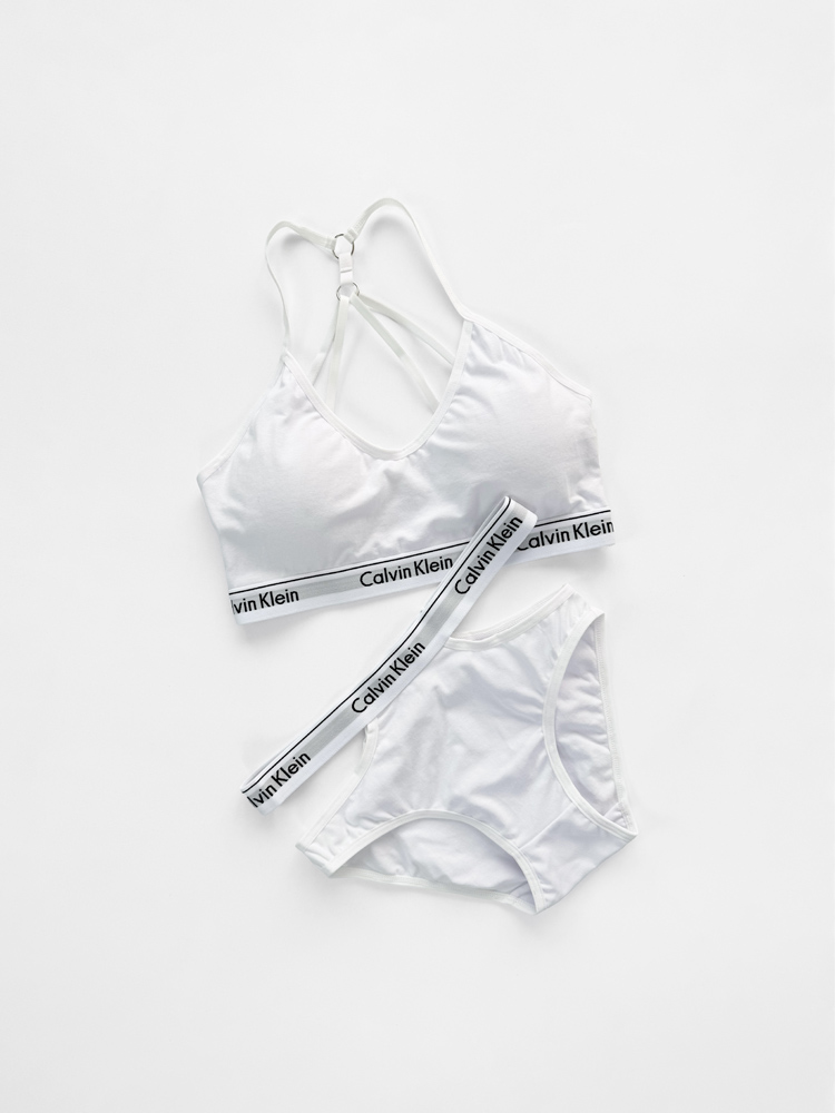ست نیمتنه کاپدار پشت باز بندی و شورت اسلیپ بغل باز کلوین کلاین Calvin Klein