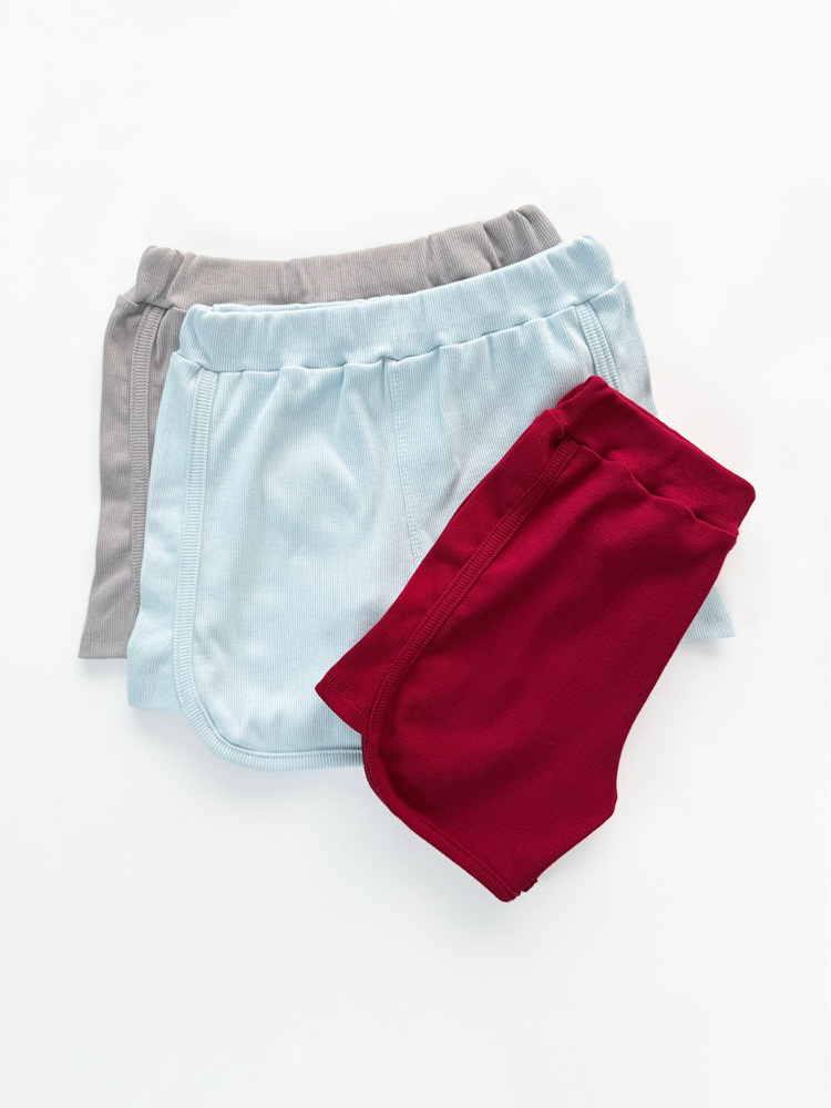 شورتک زنانه کبریتی کمر کش ساده