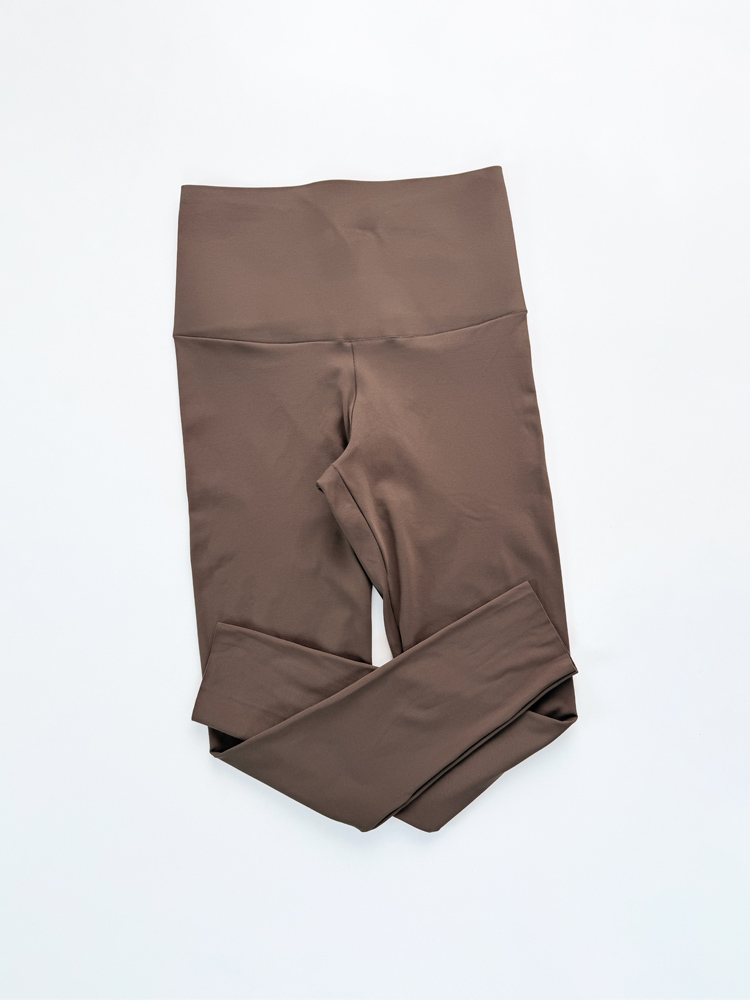 لگ ورزشی زنانه فلامنت حرفه ای لیفت باسن دار پشت هفتی تو کرک