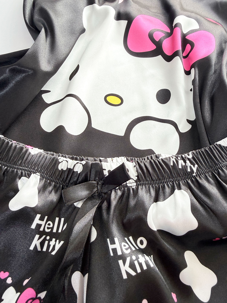 ست لباس خواب تاپ و شورتک ساتن طرح هلو کیتی Hello kitty
