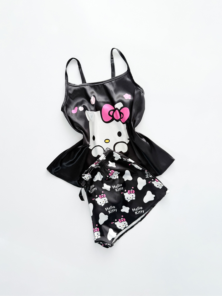 ست لباس خواب تاپ و شورتک ساتن طرح هلو کیتی Hello kitty