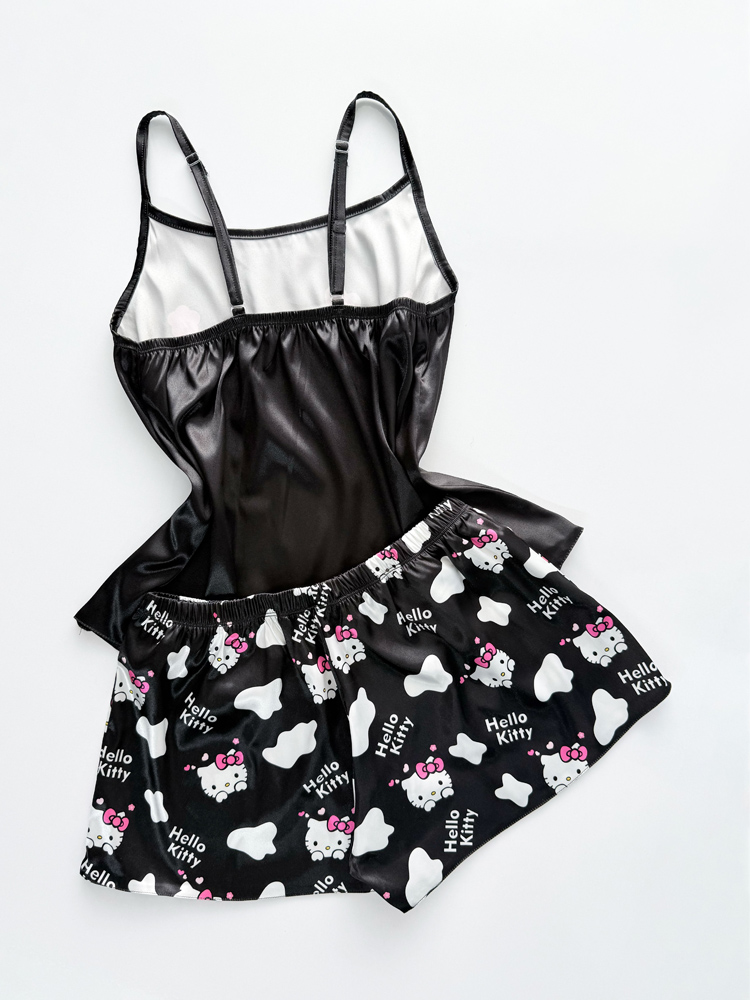 ست لباس خواب تاپ و شورتک ساتن طرح هلو کیتی Hello kitty